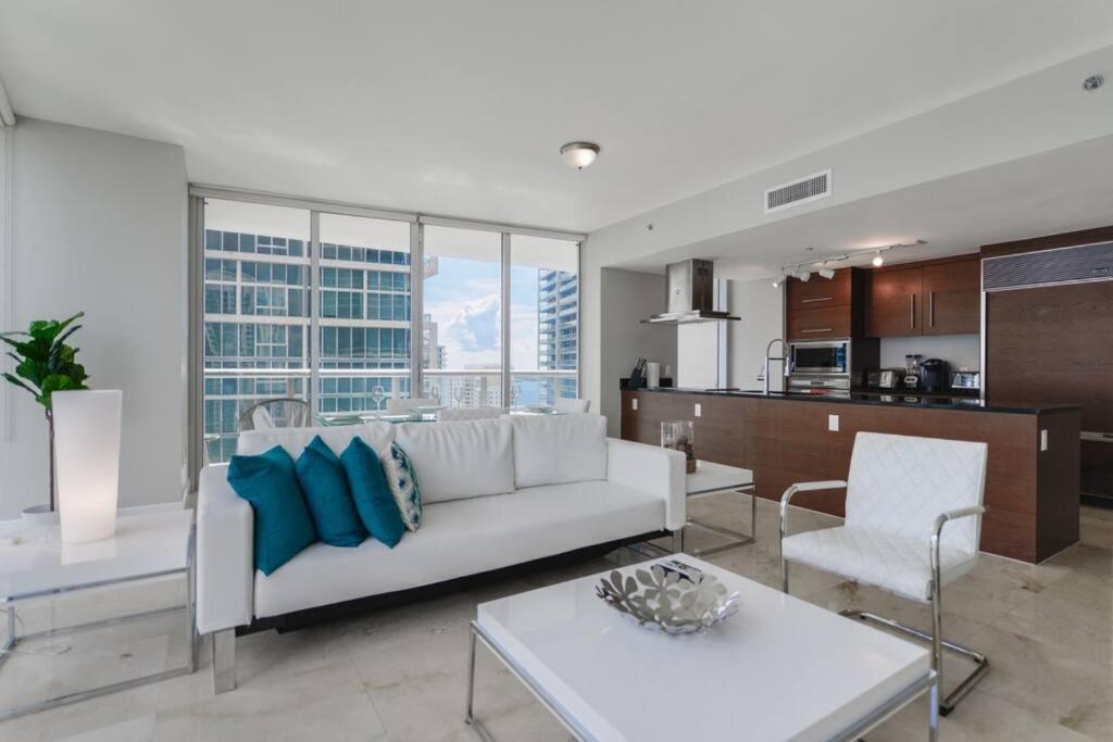 Wonderful 2 Bedroom Icon Brickell With Pool Apartamento Miami